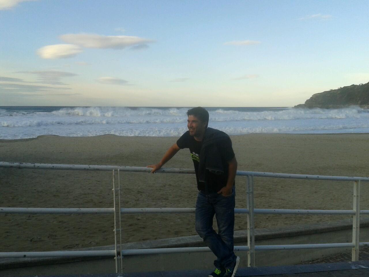 Soy feliz con quien quiero y con quien me quiere. Fallo mucho pero aprendo de ello. Entrenador de fútbol