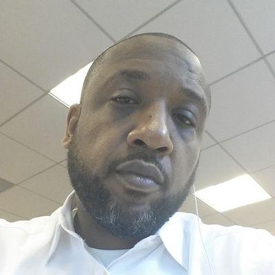 Strapdejaneiro's profile picture. 