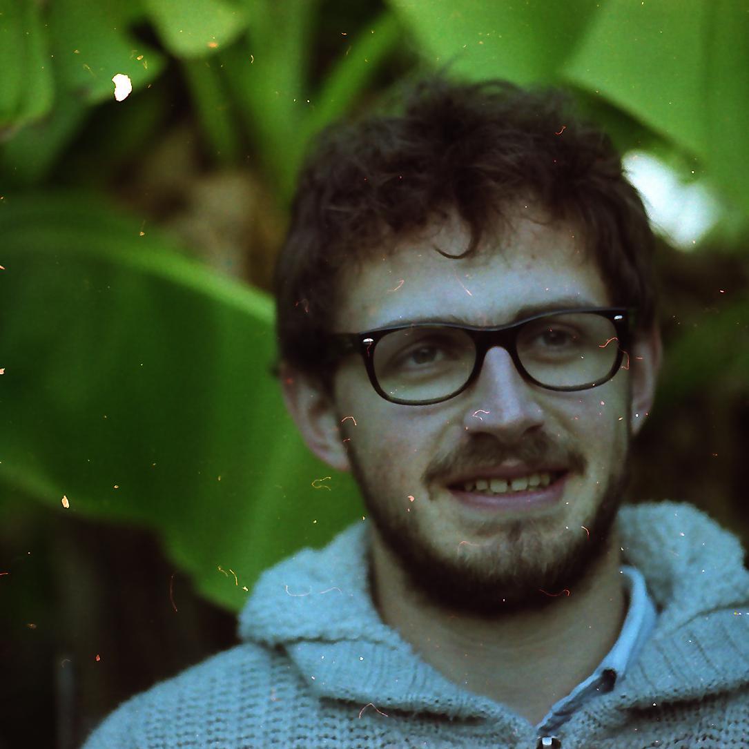 Président du collectif Cela. diplômé de @M2Pranet @Univ_Rennes2, Curieux de photographie et d'art. Président du collectif Cela.