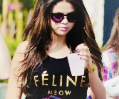 @ddlovato @selenagomez .