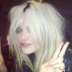 florrrzinhas's profile picture. VENHAM MENINAS E MENINOS PARA O FLORZINHAS!!!! manda nome e numero na dm valeu flw