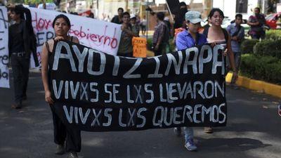 Vivos se los llevaron, vivos los queremos!