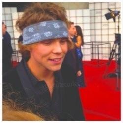Don't give up on Ashton/4. He will follow you just keep trying ! Love from