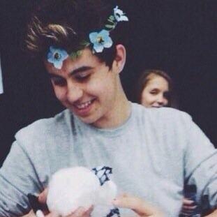 Back up for cameron_nashhh&xcamswifex Nash gier is My life ❤️ Rt please ❤️ https://t.co/fCWEDX6zWx