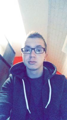 Doriian__'s profile picture. Calais (62)