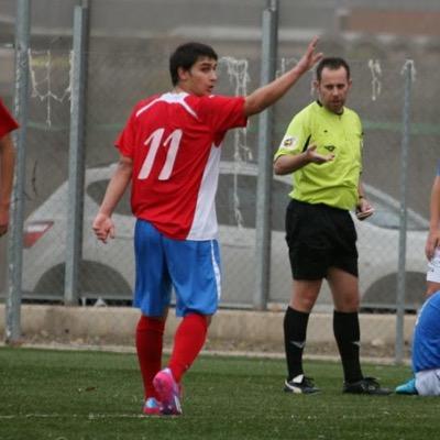 jugador del juvenil nacional del gimnástico. Campeon de las 24 horas de futbol sala 2012 con la CHATARRA FS /madridista hasta la muerte e idolo CR7!!