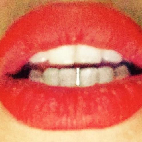 La Modella Mafia is a fashion blog featuring inspirational fashion icons, models, styling, runways, shopping... If you appreciate fashion, WELCOME TO LA MAFIA