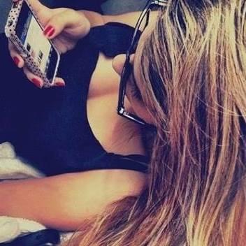 Pessoas loucas como eu não vivem muito mas vivem como querem. e talllvez miiinha Humiillldade Seeja Miiiinha Maiiior Riiiiqueeza s2 , ...