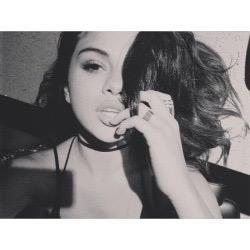 selena is bae