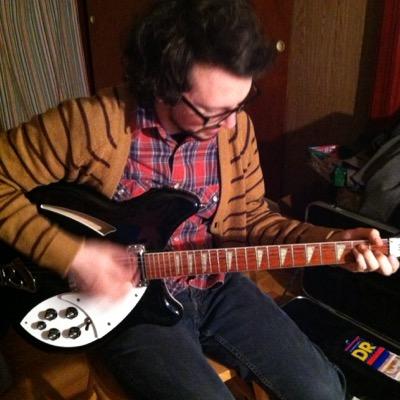 HonkAndWave's profile picture. tunes and brews