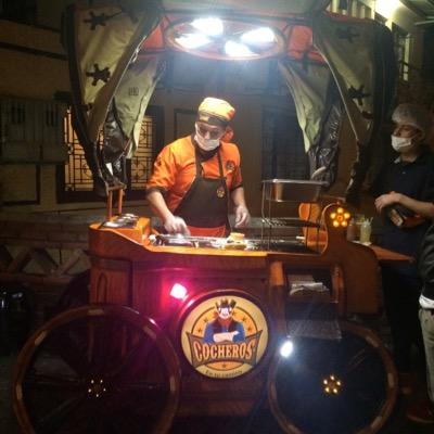 A_cocheros_t's profile picture. llevamos felicidad a tu casa en forma de hamburguesas