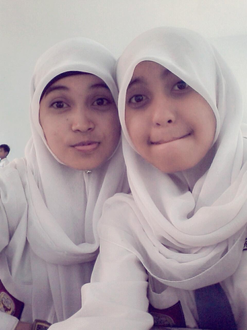 fatimatusZa's profile picture. Best friend is everything.