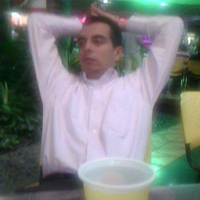 Colombiano con la afición por los pronósticos y el mundo de las divisas, acepto mis errores, la idea es mejorar cada día como persona y ser feliz.