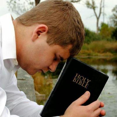 Timothy (Timmy) Scott Grissom II |
One God Apostolic Pentecostal | Minister | Future Evangelist | Meat Master at Schnucks | Shelby:) |