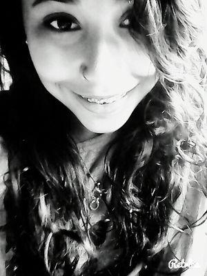 ✟ E quero que você saiba que sou feliz e triste ao mesmo tempo ,e ainda estou tentando entender como posso ser assim'' #VIA FUTURO!!