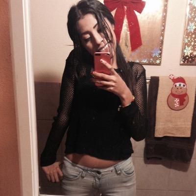 ceecciiliiaa_c's profile picture. snapchat : ceecciiliiaa.c follow me & I'll follow back