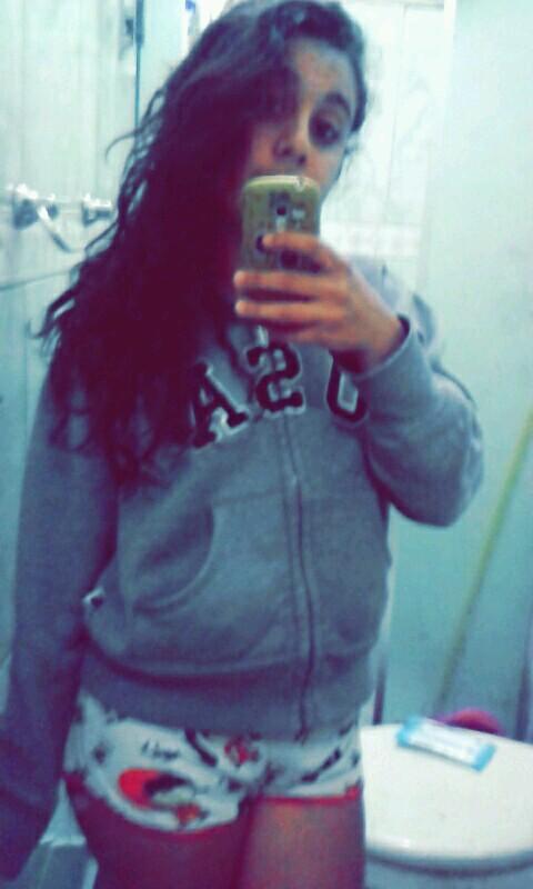 ''Eu posso me perder no caminho, posso até demorar para encontra-la, mas desistir jamais.  ✌✌  -Span : alynee_feeh