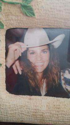 kimdesautels22's profile picture. 