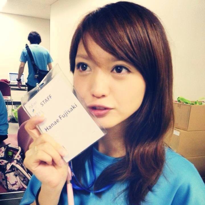 ゼロスタートの藤崎と申します!自社開発の通販(EC)サイト向けのサイト内検索・レコメンドをご提供している会社です。 follow me♩