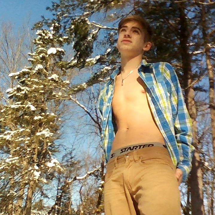 Dakota_G15's profile picture. Hello I am Dakota, 15 and Bisexual