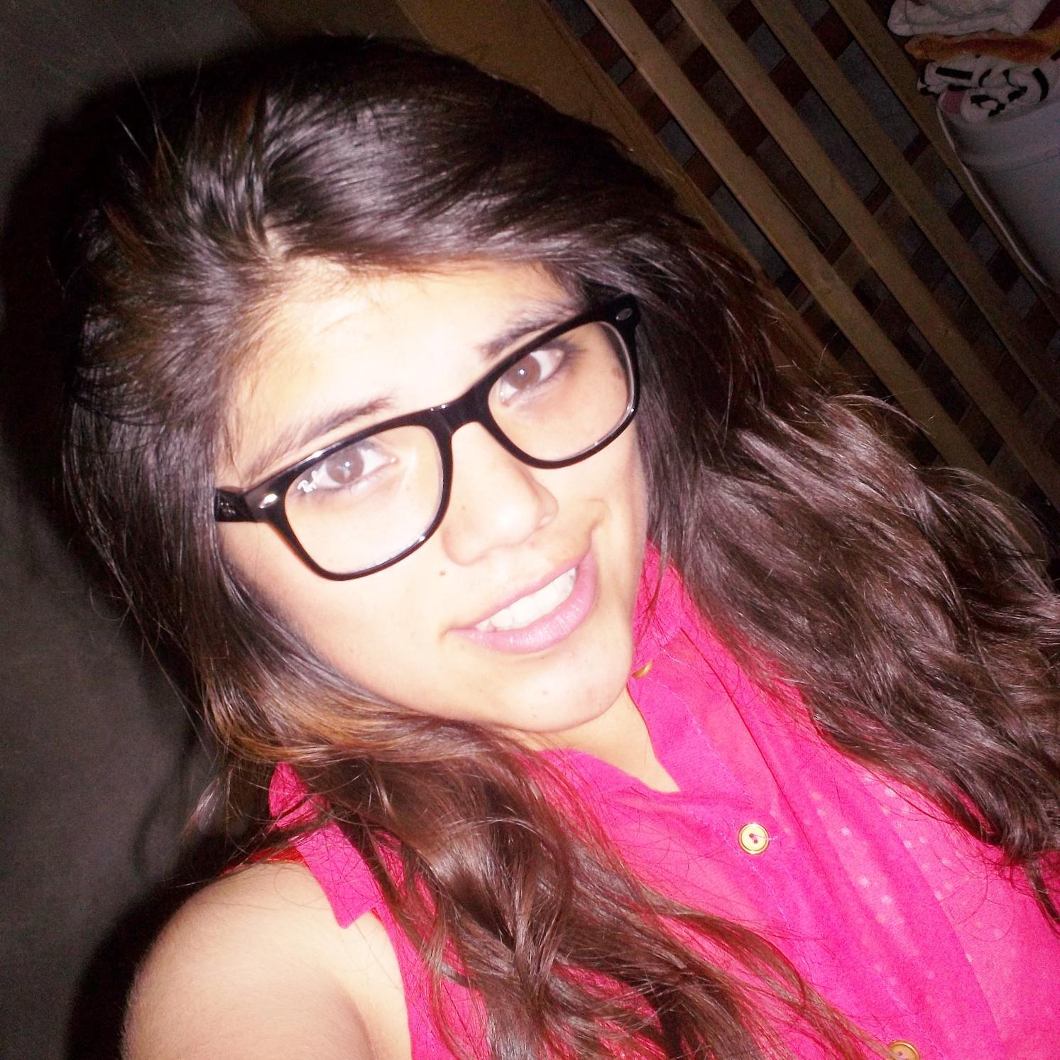 ♥..Peleamos, Nos Arreglamos
Nos Mantenemos En Esa
Pero Nos Amamos, Ay Vamos♬♪♥..// Tu y Yo 3MSC♡// C.A.R.P// Facebook: Rociio Caro