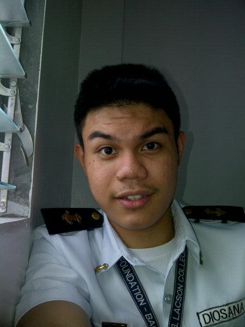 Semi Carry in Dota 2 |  follow me @diosana09 and ill follow you back.   Auto follow        ☺