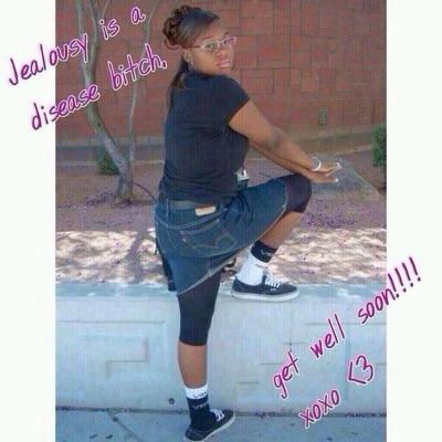 hjizzus's profile picture. bc the only thing lamer than a secret twitter is a joint secret twitter