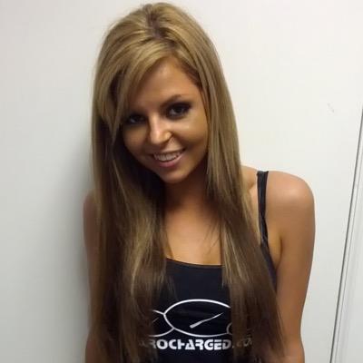 I love Gaming . Follow for follow Back baes!