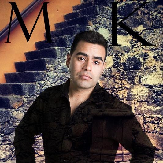 Cantautor -Argentino, un cara dura mas en el mundo, el cantar es mi pasion! actualmente cantante de Mas Kombo ;) Ooyeee ♫ ♪ amar a Dios nada mas
