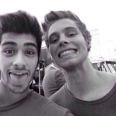 hiii please follow @lukehemmons and @hemmo1996 bc they think you're wonderful :) x