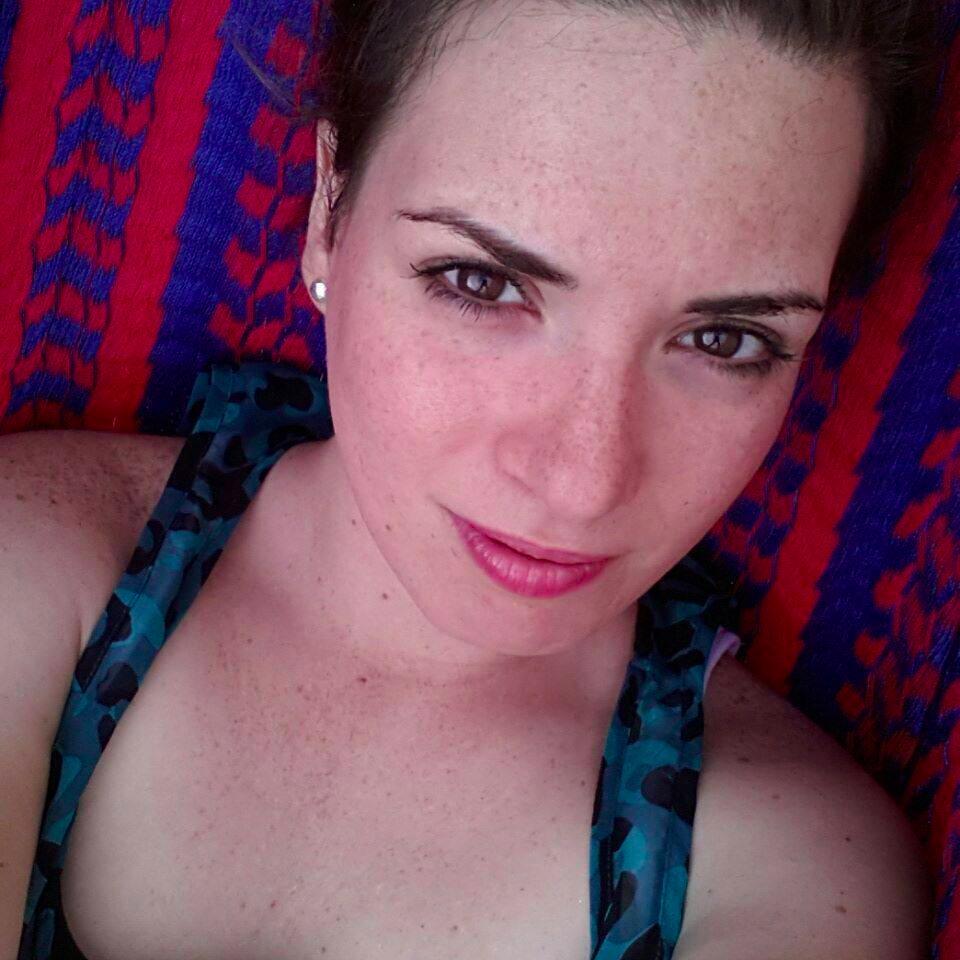 debrayante por la vida… bailar-psicoanálisis-viajar yeiiii :D