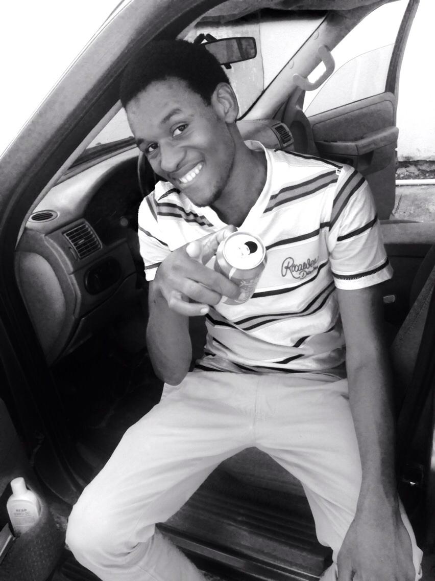 ♥ follow to be followed♥ collecting lions tooths,catching bullets with rare hands♥young n so trendy.