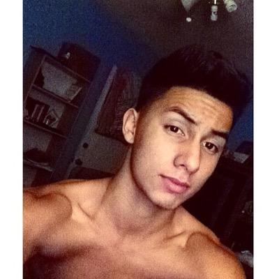 clayblokzyl's profile picture. Var #28 Football / Slide in