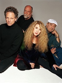 I love Fleetwood Mac like crazy. Pics, vids and generally whatever my fangirling heart desires.