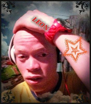 NyawoLeon's profile picture. Trusting in yourself is the best thing.
Trusting no one is the best thing.
Honouring the Lord is the best thing.
 Be the best.