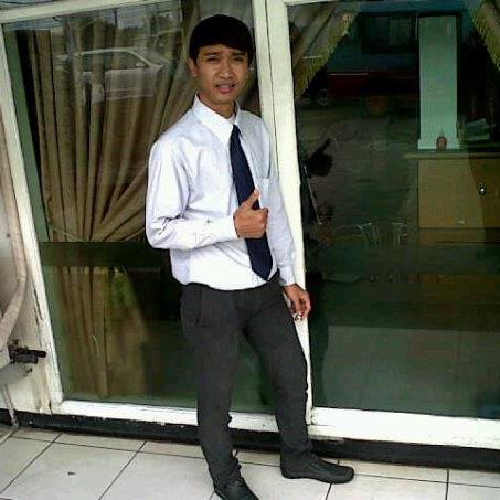 Owner Di Warnet Four_A NeT , Yg Suka Browsing,Download,Maen Game Online, Dan Seputar Info Warnet Just Call Me : 087782230366