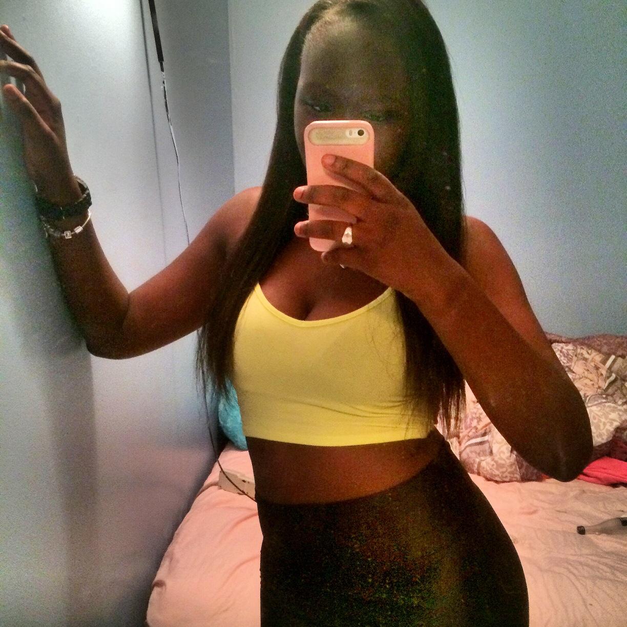 IG @Nyialynn_