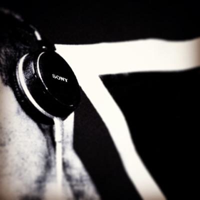 Jkelvey29's profile picture. I never post anything but I do on instagram ... so go to jamstagramxd for random and completely pointless photos with too many filters