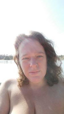 alm3ti's profile picture. 