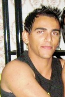 thaletK's profile picture. Ta certo que não se pode fazer tudo o que se tem vontade nessa vida... Mas sair da linha algumas vezes não faz mal a ninguem!!!