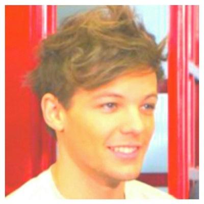 follow @cuddlxyziam if ur 1d af lmaoo