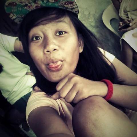 queeniereyes061's profile picture. 