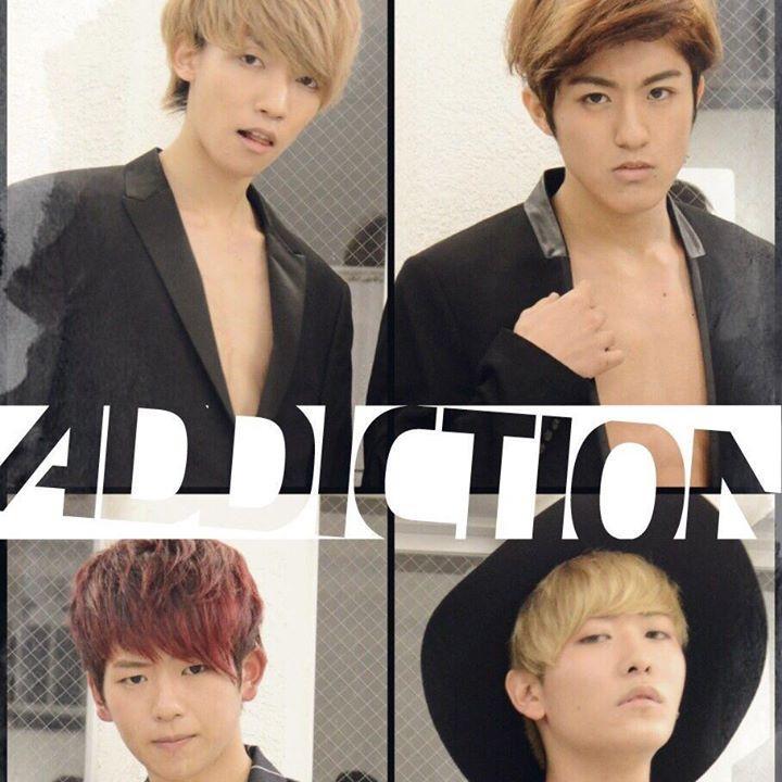 あやな18歳jkです♡埼玉住です♡最近ハマッテるのはＡＤＤＩＣＴＩＯＮです♡ライブとか行ったことないんですがこれからたくさん行きたいと思ってます＞＜よろしくお願いします♡