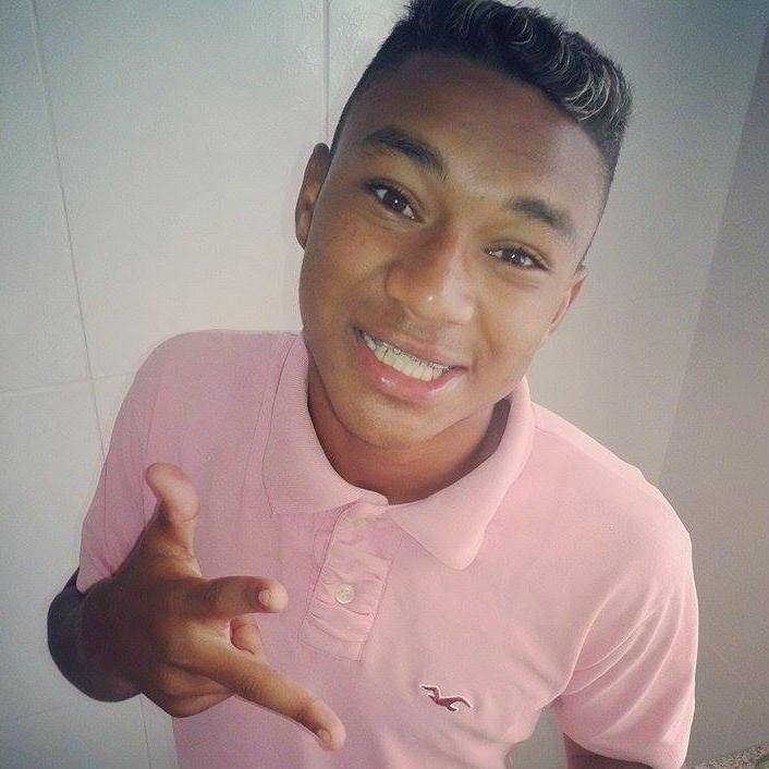 Nem só de amor vive o homem, mas também da arte gerada por ele. Tenho 14 anos, gostto de mulher, sou santtista,  , quer saber mais , SEGUE AÊ, ;D