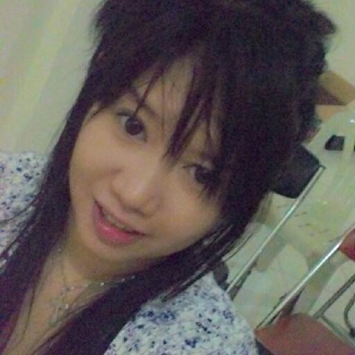 I'm a kind girl,Good looking, Otaku,Gamers.
Galauers. 
yuuk bergalau ria dengan saiia  ^^
#Konslet        Lulusan: SMP Giki 3, SMAK St. Hendrikus, LP3I Surabaya