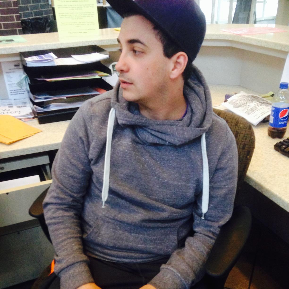 Student at Wayne State University, Journalism Major, pizza enthusiast.  follow for follow.