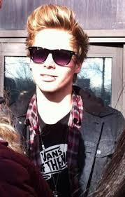 directioner♡Luke girl♡