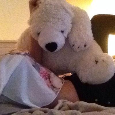 shinelaught's profile picture. why be moody when u can shake dat booty?