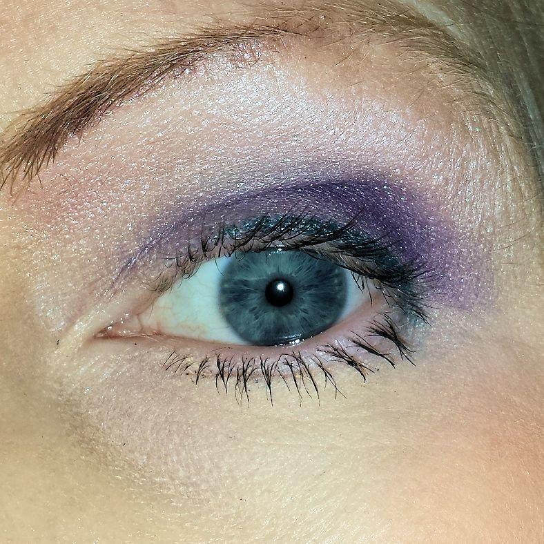 Misty2k's profile picture. ...cheerful chick with lots of textures & crinkles for baby to touch & hear. Lovely to cuddle. Blonde on a motorbike.