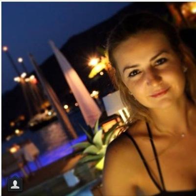 DilekCskn's profile picture. 